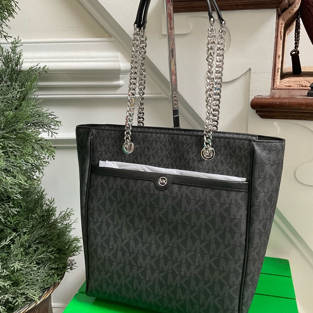 Michael Michael Kors Blaire Black Tote